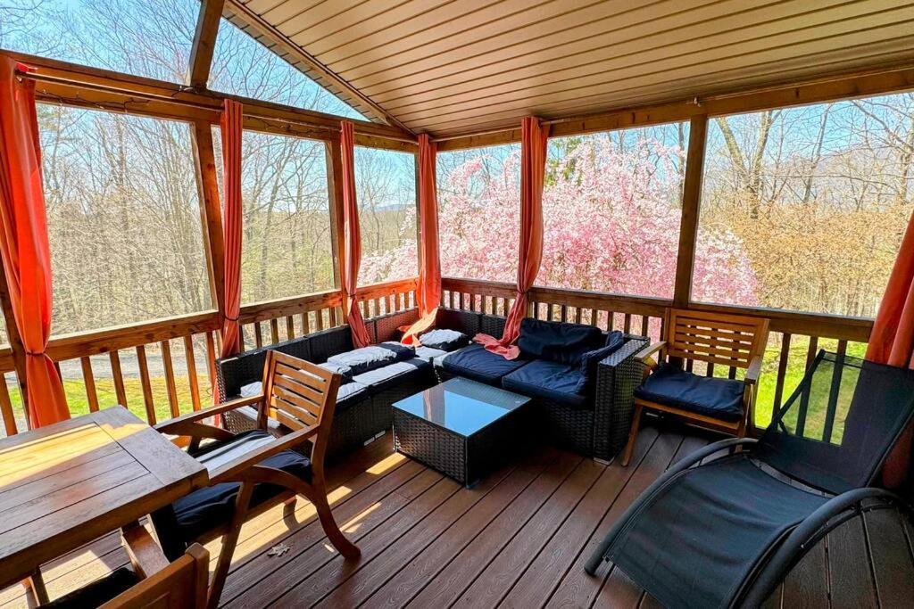 Woodland Whimsy A Private Escape, Hot Tub, Pool, Sunroom Saugerties Exterior foto