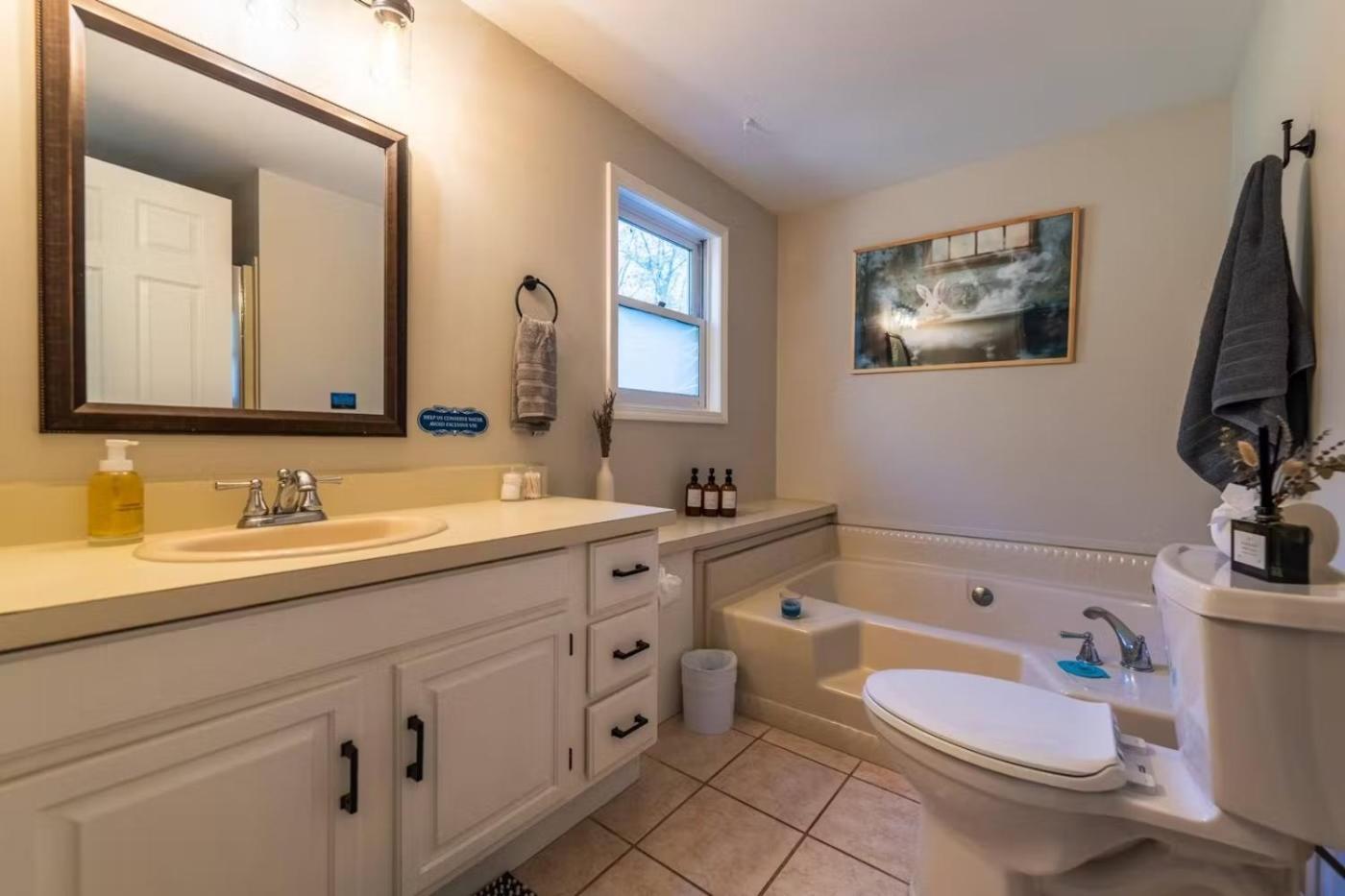 Woodland Whimsy A Private Escape, Hot Tub, Pool, Sunroom Saugerties Exterior foto